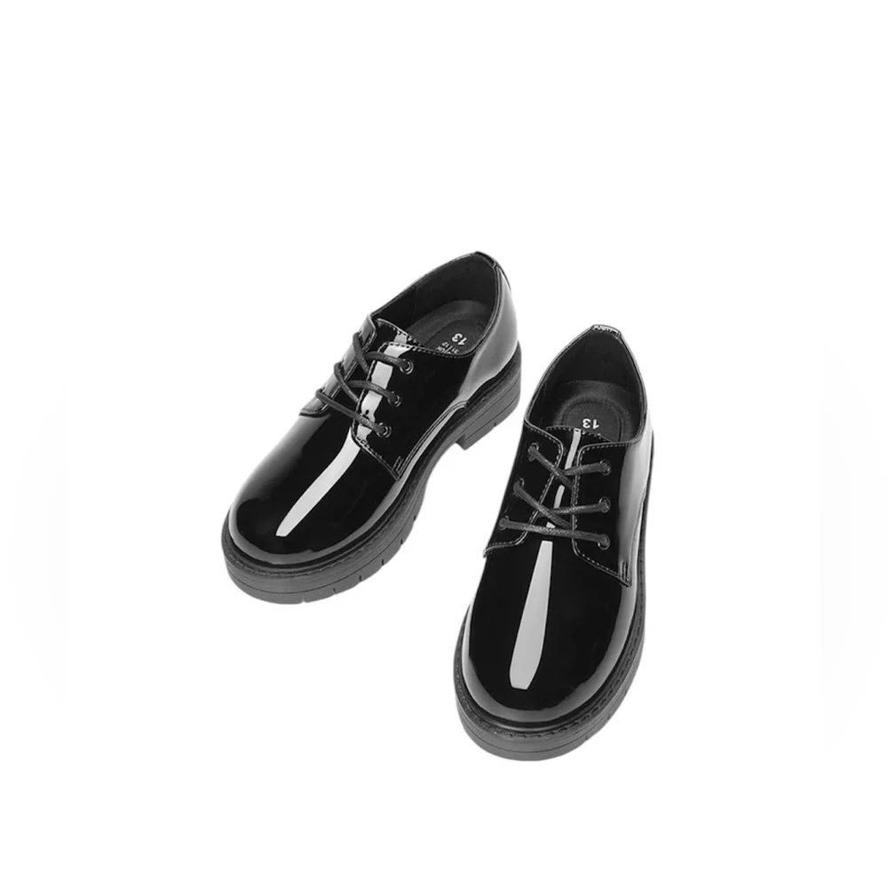 DREAM PAIRS Dress shoes for boys and girls, uniform, formal size 4.      (#86)